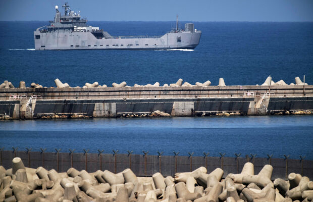 Israeli navy intercepts boats attempting to break Gaza blockade and arrests activists