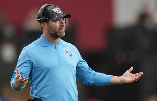 Titans fire coach Brian Callahan after 4-19 record and 1-5 start to second season Titans fire coach Brian Callahan after 4-19 record and 1-5 start to second season
