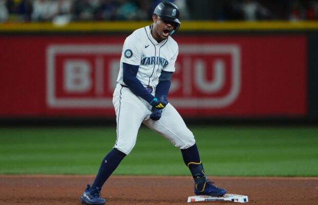 Julio Rodríguez lifts Mariners over Tigers 3-2, Seattle takes Game 2 of ALDS to even series Julio Rodríguez lifts Mariners over Tigers 3-2, Seattle takes Game 2 of ALDS to even series