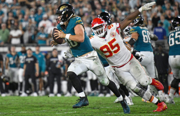 Mistake-prone Chiefs blame themselves for crushing loss at Jaguars Mistake-prone Chiefs blame themselves for crushing loss at Jaguars